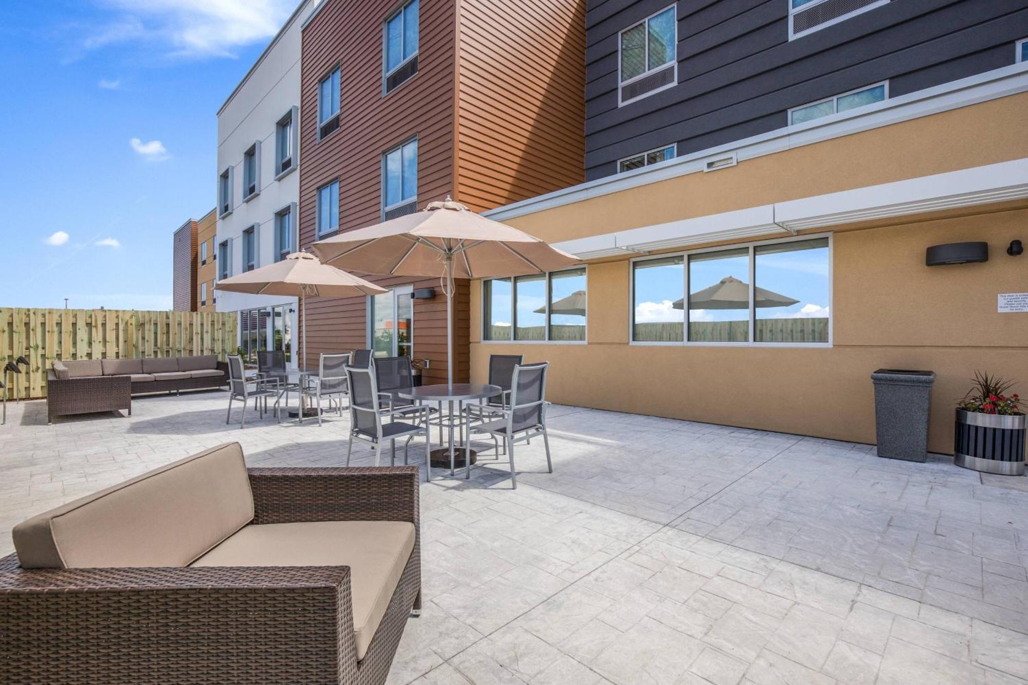 Fairfield Inn & Suites Whitewater Ngoại thất bức ảnh